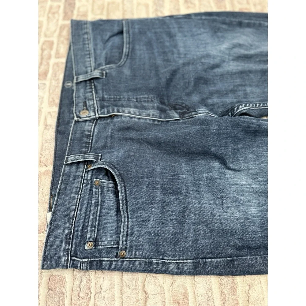 Levi's 502 Regular Taper Fit Jeans Men's 38x31 Dark Indigo Wash All Seasons Tech